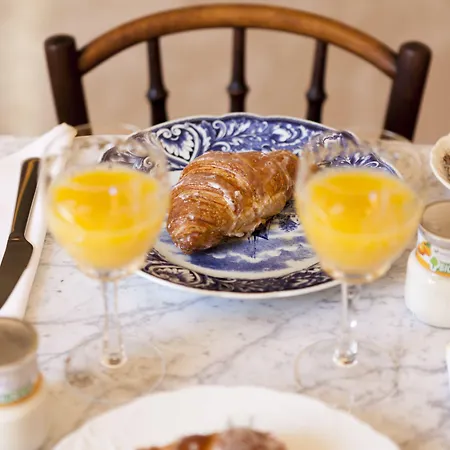 Regina Bed & Breakfast 4*