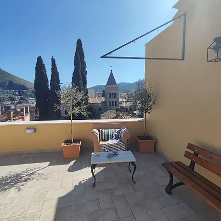 Bed & Breakfast Regina 4*