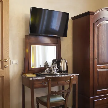 Regina Bed & Breakfast 4*